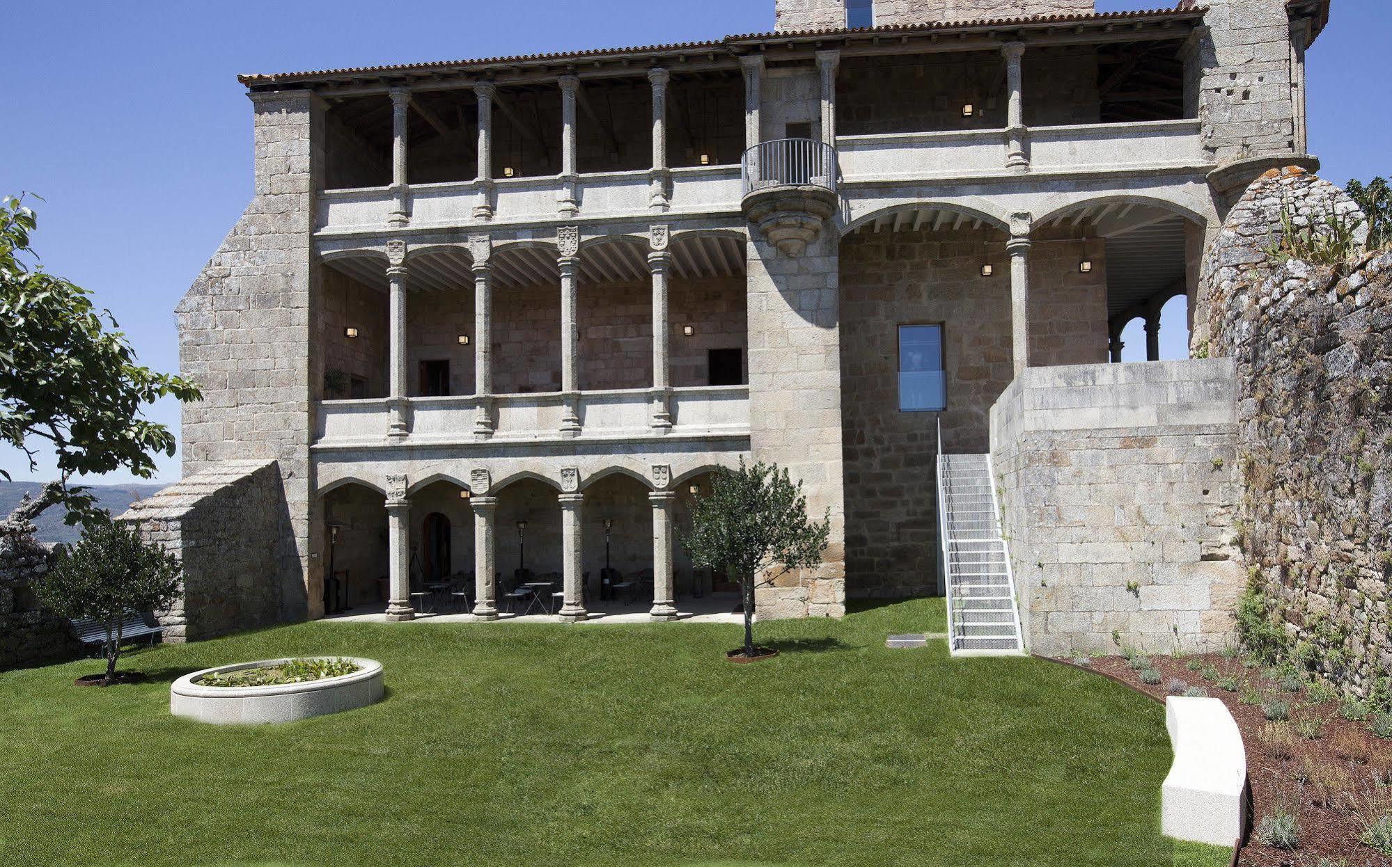 Parador Castillo De Monterrei Zewnętrze zdjęcie